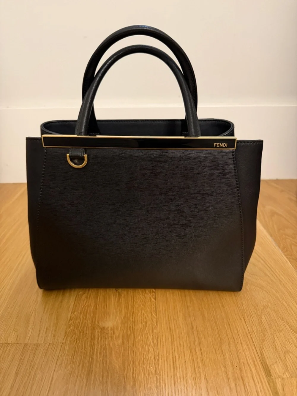 Fendi Black 2 Jours Shoulder Bag - Picture 2 of 7